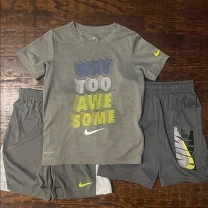 Boys sz 7 Nike dri-fit bundle